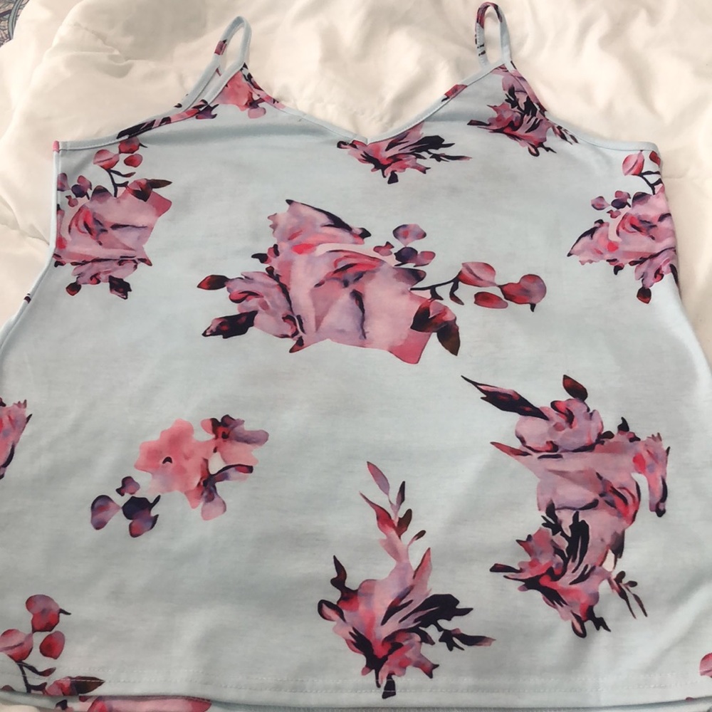 NWOT SHEIN double V neck floral spaghetti strap cami top size M
